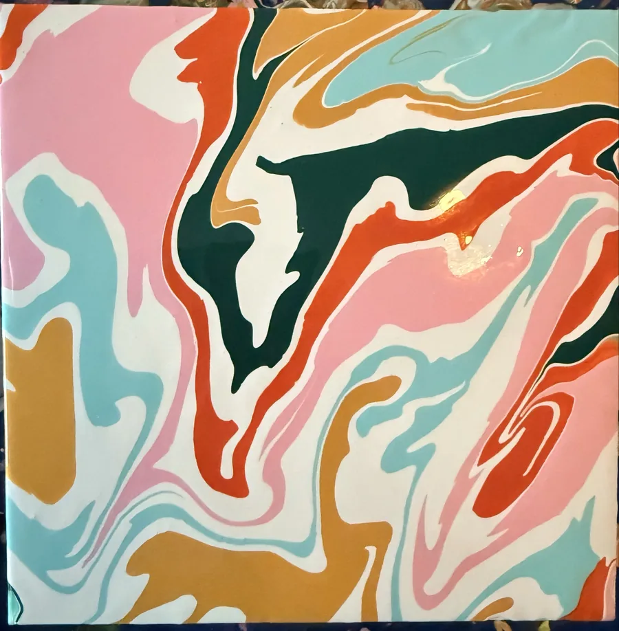 Marbled fluid pour painting